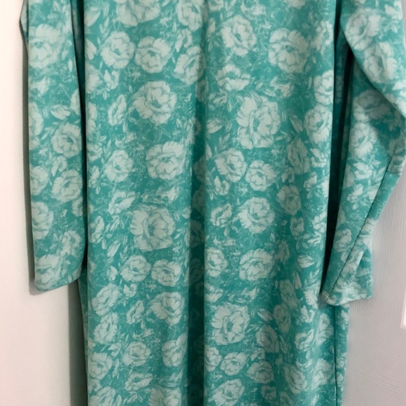 Mint Green Floral Lularoe Sarah Size Medium - Picture 3 of 4